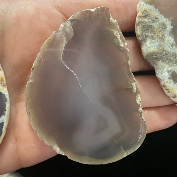 3 agate slice bundle. - Picture 6 of 7